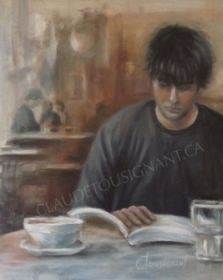 Lecteur au café